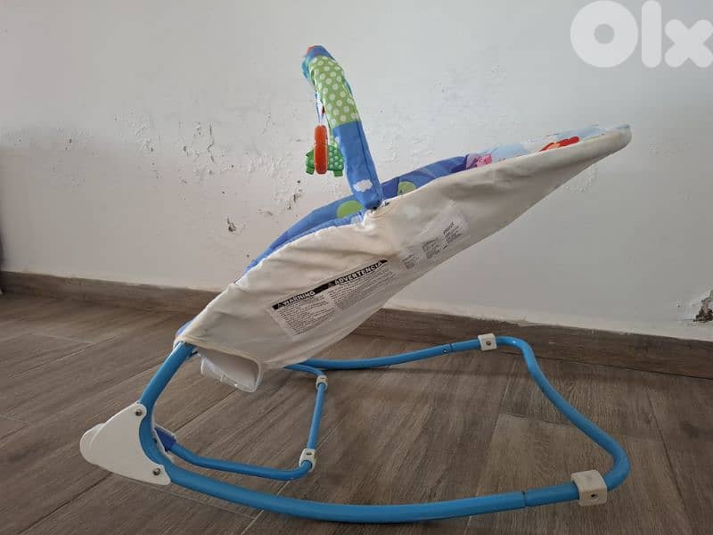 Baby Chair for the early months used like new 2