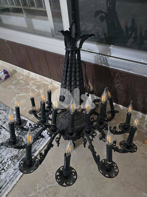 للبيع ثريا جديدة انتيك 0