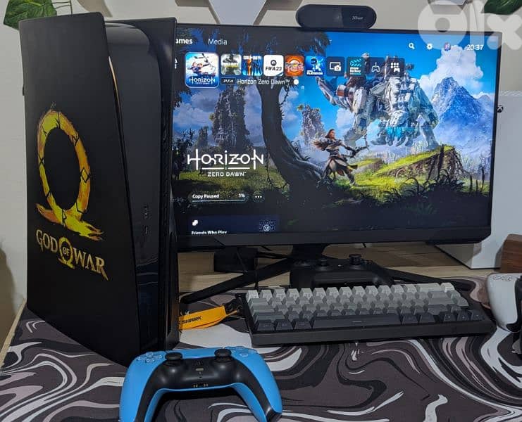 PS5 BLACK WITH 3 GAMES 0