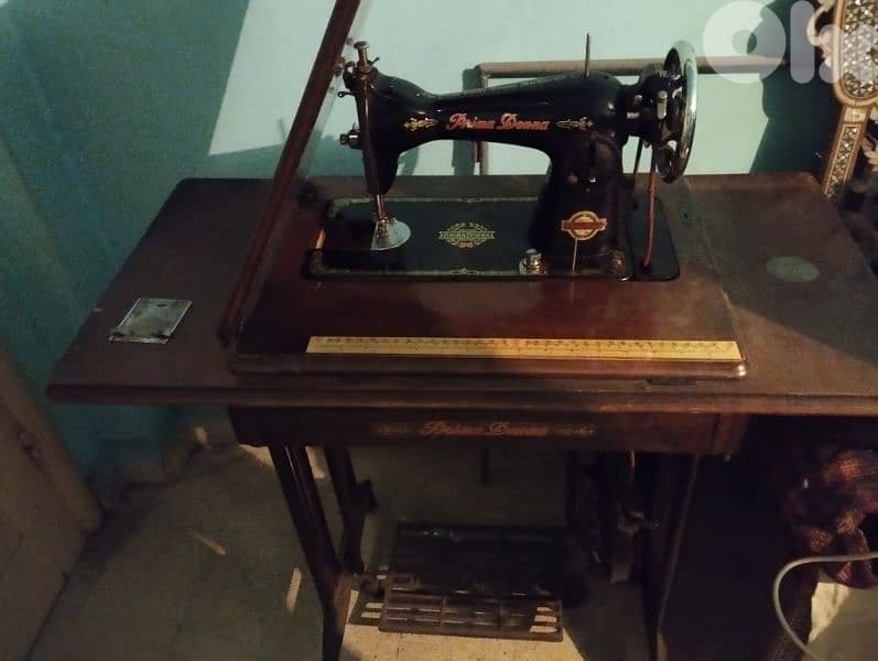 ماكينة خياطة 0
