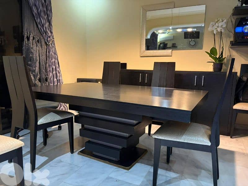 سفرة + دورسوار + ١٠ كراسي + مراية 1