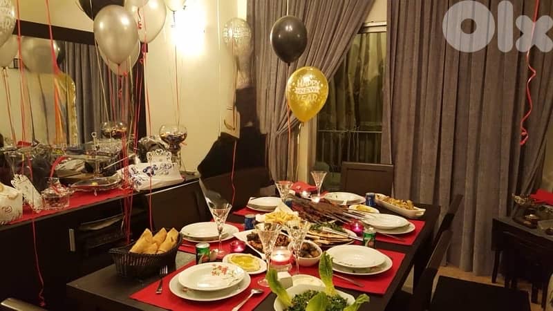 غرفة سفرة بحالة ممتازة للبيع 1