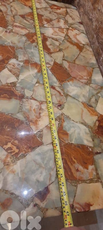 طاولة رخام وقاعدة برونز 2