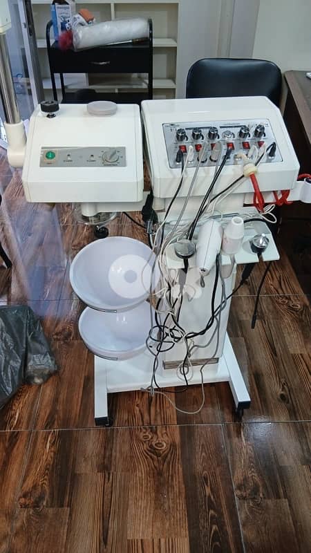 غراض صالون تجميل نسواني 1