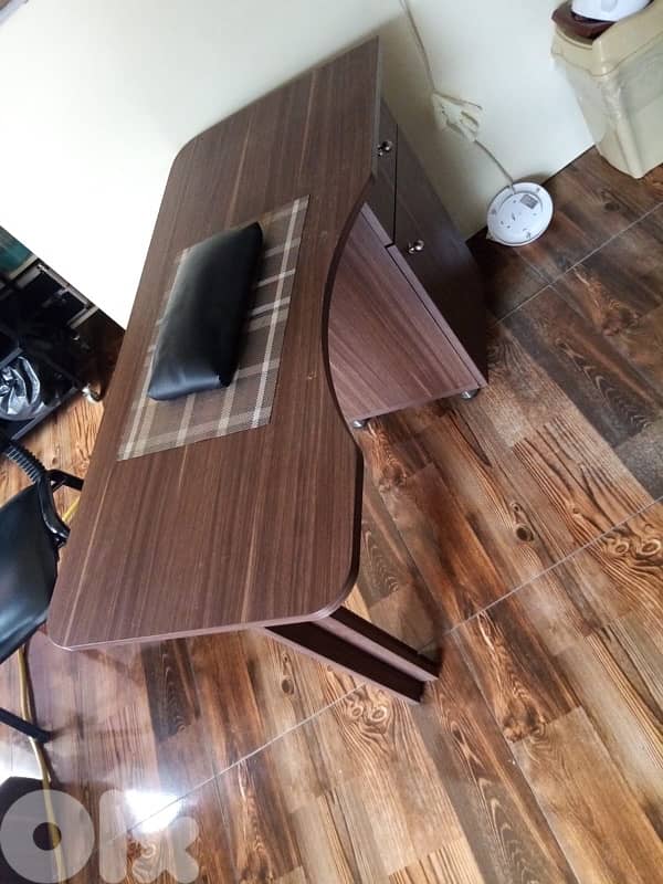 غراض صالون تجميل نسواني 2