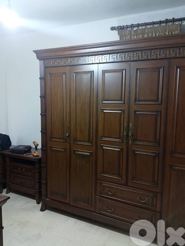 Complete Bedroom Set – Good Condition - Free Mattress 0