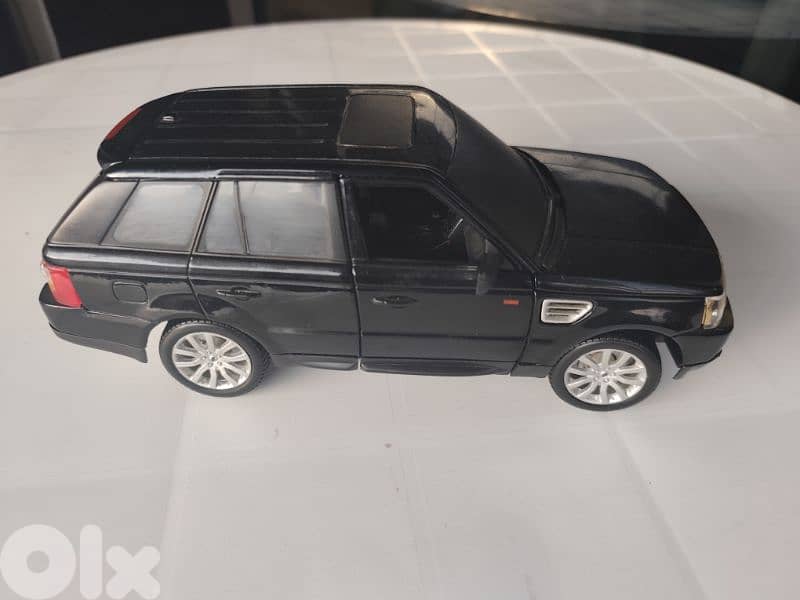 Bburago  Bburago RANGE ROVER SPORT 1:18 1