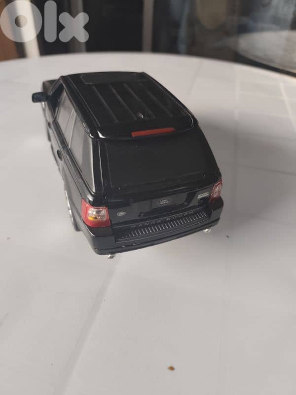 Bburago  Bburago RANGE ROVER SPORT 1:18 4
