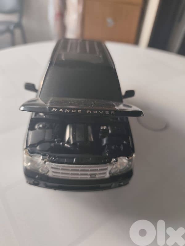 Bburago  Bburago RANGE ROVER SPORT 1:18 5