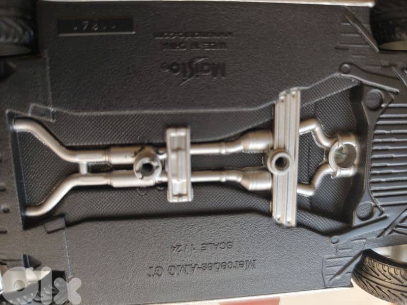 maisto 1/24, 4 cars,new beetle,nissan gtr,mercedes amg gt,bmw m4-gts 15