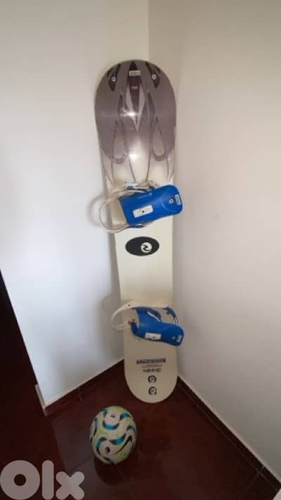 Snowboard With bindings