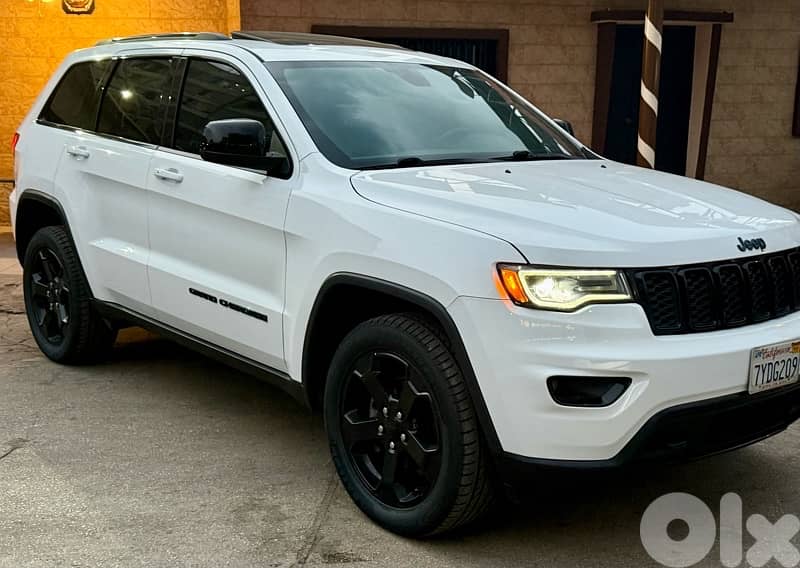 Grand Cherokee 2019 UPLAND  Clean Carfax 0
