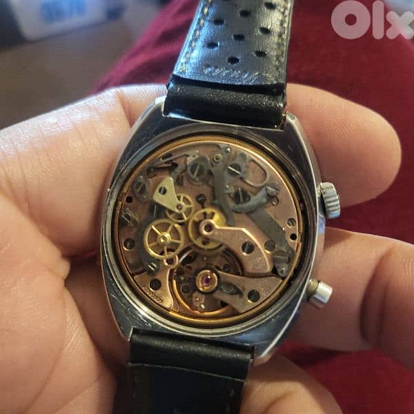 من نوادر الاوميكا 4