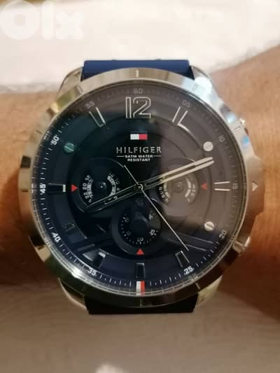 tommy hilfieger watch