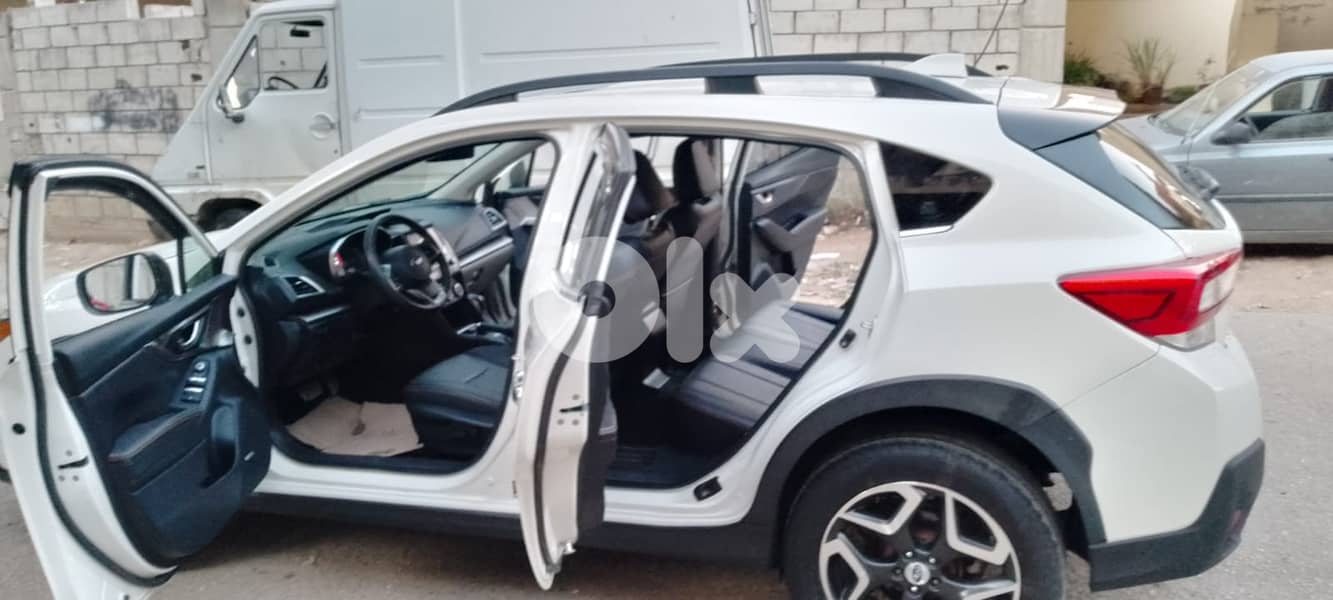 سوبارو أكس في 2018 0