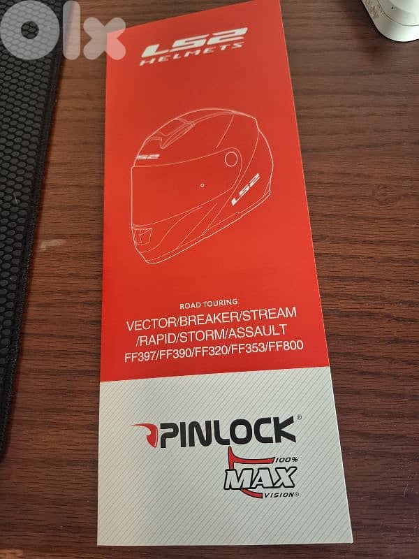 LS2 Storm 2 helmet - Medium Sized - Used for 3 rides only 9