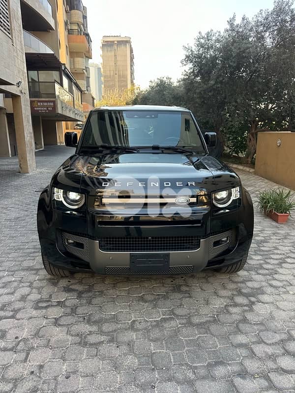 Land Rover Defender P 400 X-Dynamic 2021 black on black (clean carfax) 0