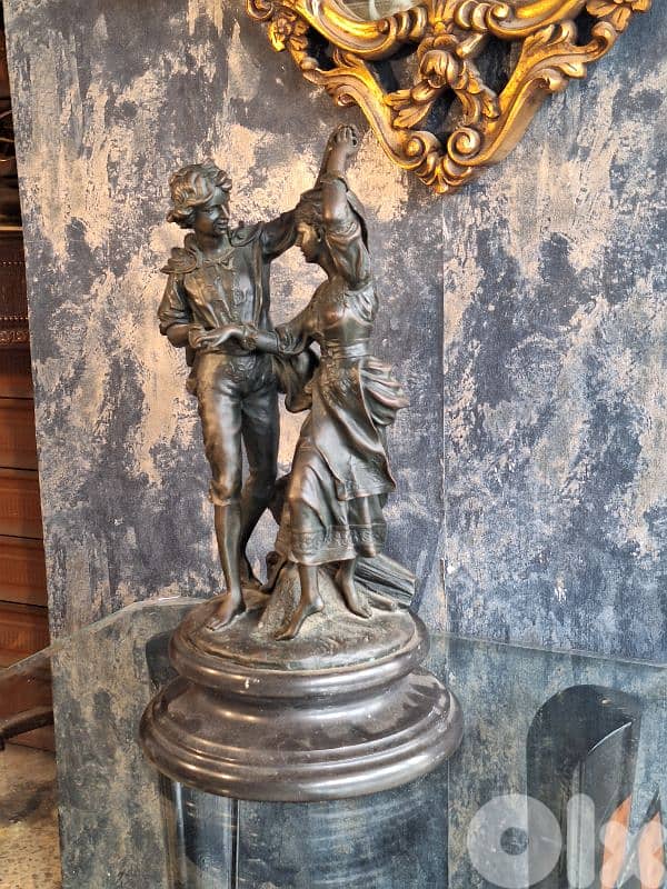 Didier Debut bronze statue 2