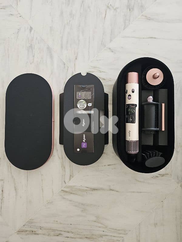 Dyson Airwrap i. d. multi-styler and dryer 1