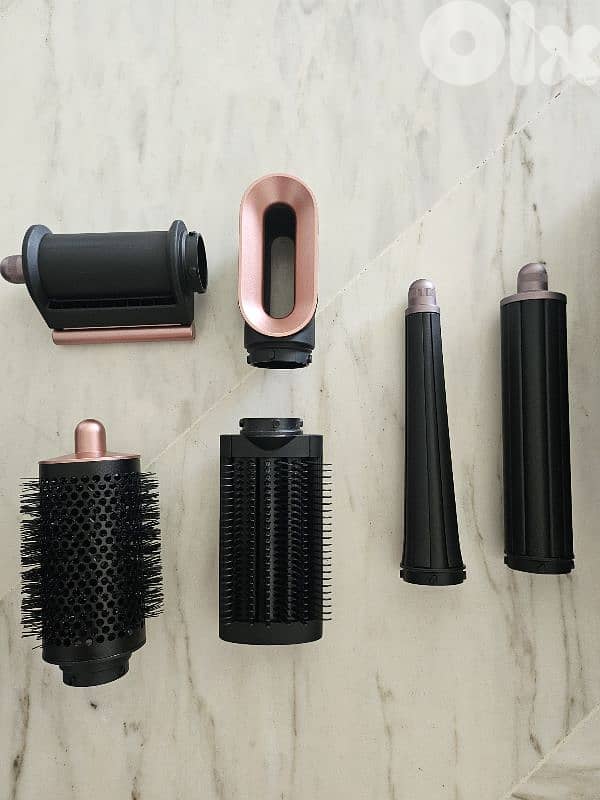 Dyson Airwrap i. d. multi-styler and dryer 5