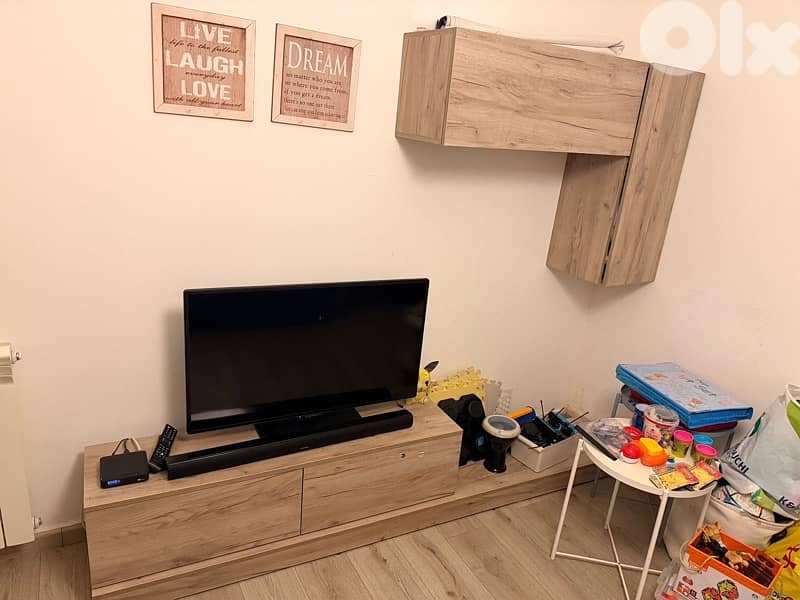 living room sofas+tableaux+tv unit 1