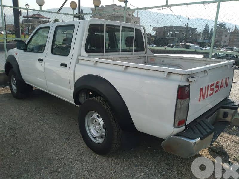 نيسان فور ويل( 4×4) 1