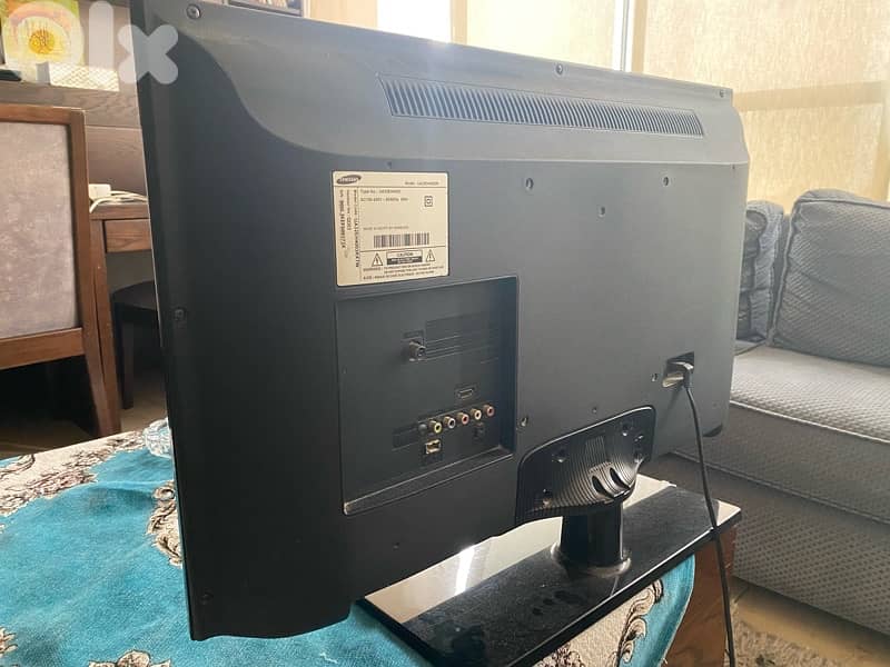 Samsung TV 32 inch 2