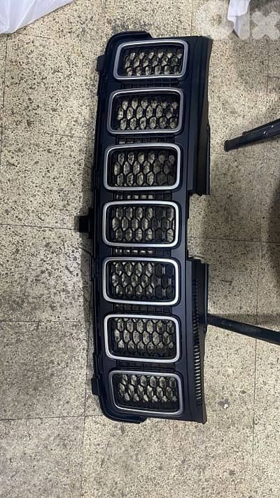jeep grand cherokee front grille