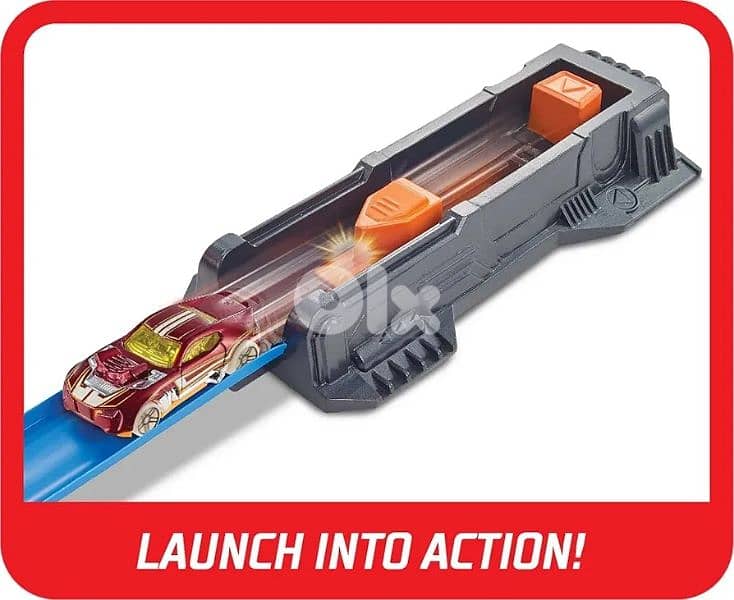 hotwheels corkscrew crash motorized track 3