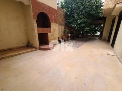Apartment for rent in Awkar with terrace and garden
