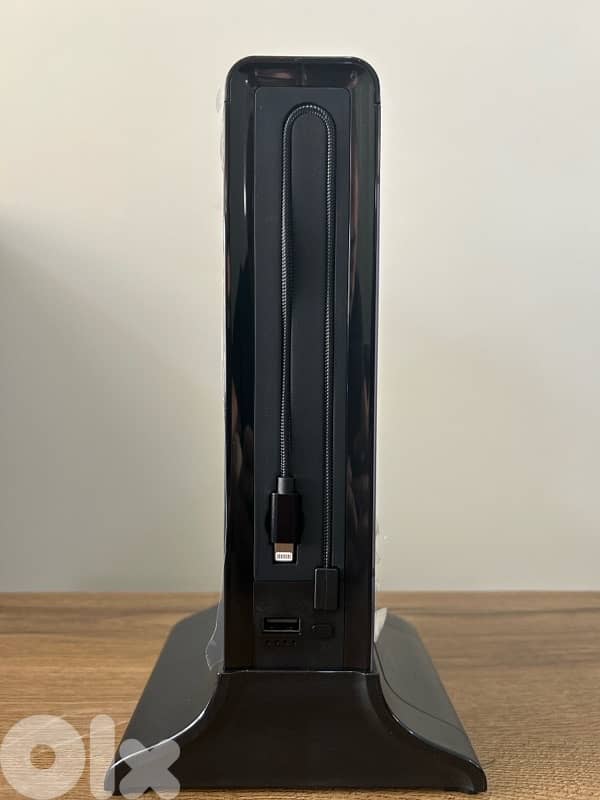 TABLE ADVERTISING PLAYER 5