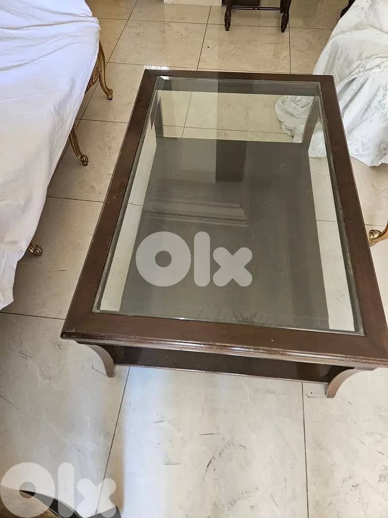 طاولة لغرفة جلوس 1