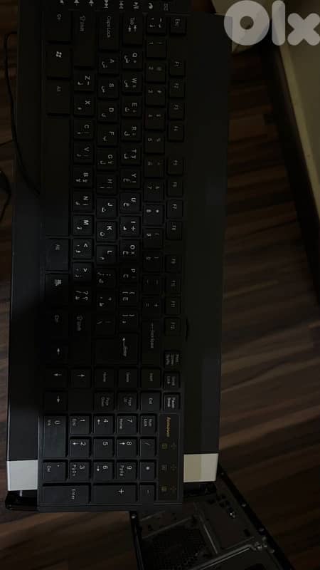 lenovo monitor (desktop) 2