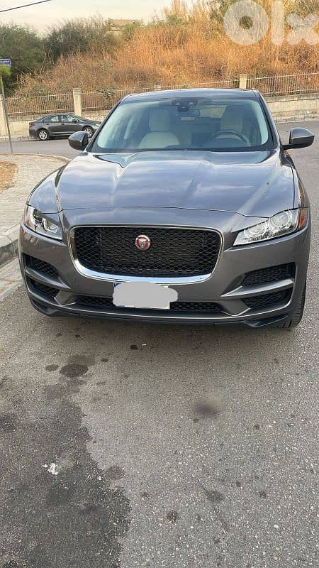 Jaguar F-Pace 2017 0