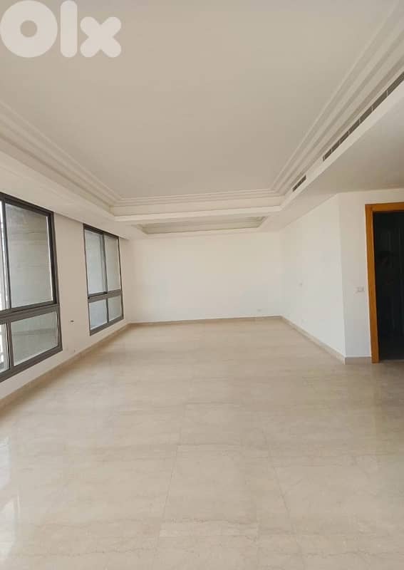 An amazing 240 m2 apartment for sale located in the heart of Badaro 0