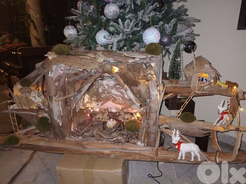 مغارة عيد ميلاد مصنوعة من قشر الشجر 3