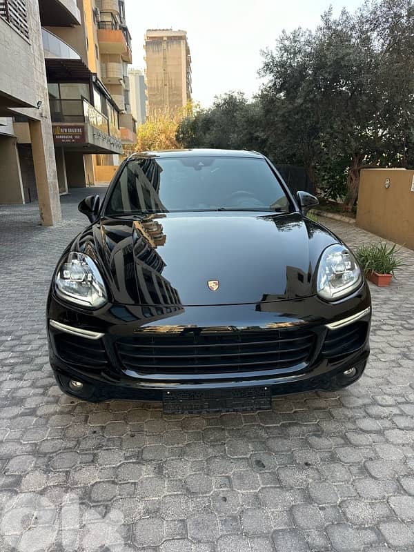 Porsche Cayenne Platinum Edition 2017 black on brown (clean carfax) 0