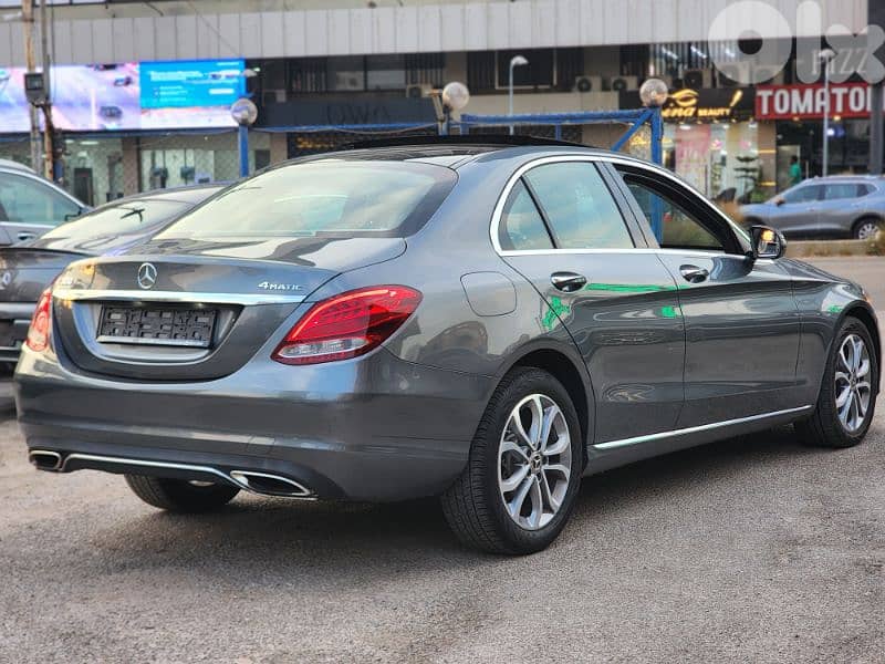 2017 Mercedes C300 4Matic Clean Carfax / 82,000 miles 0