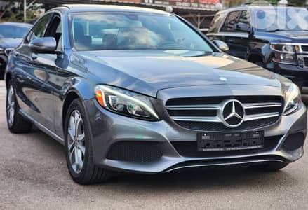 2017 Mercedes C300 4Matic Clean Carfax / 82,000 miles