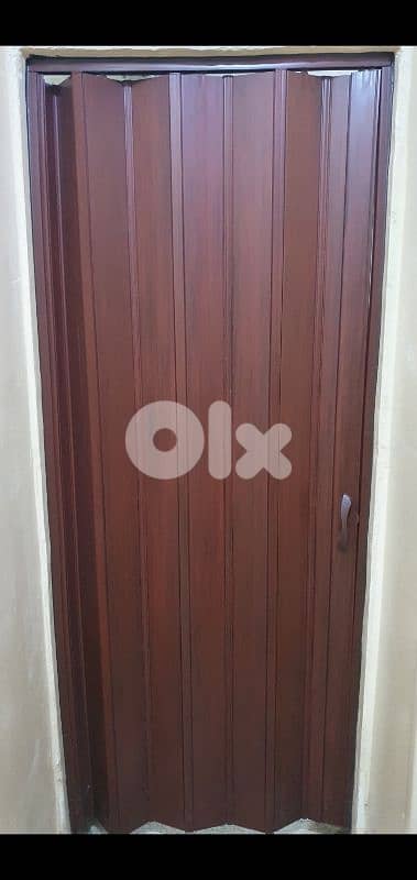 Occardion door used clean very good condition 30$ b ashrafiye 03723895 0