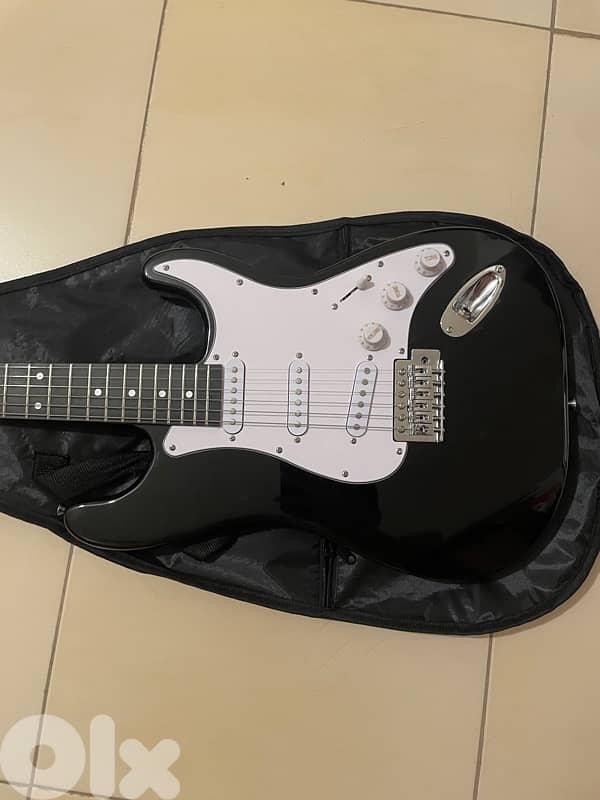 ESTE Black Stratocaster Electric Guitar 2