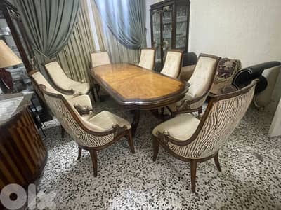 طاولة سفرة ٨ كراسي