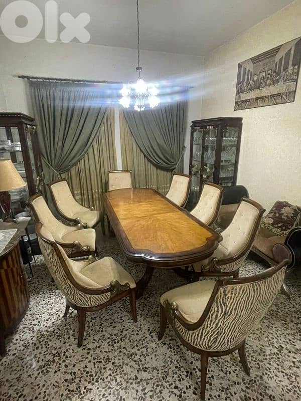 طاولة سفرة ٨ كراسي 4