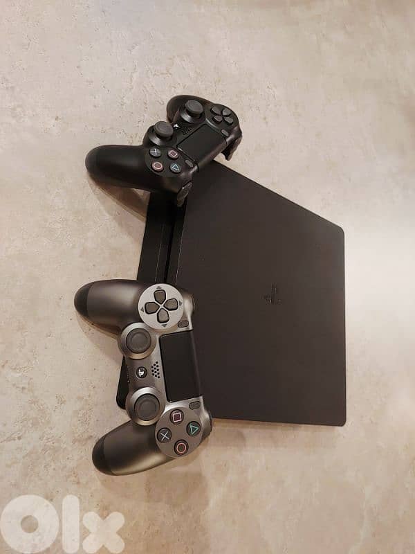ps4 used like new 5