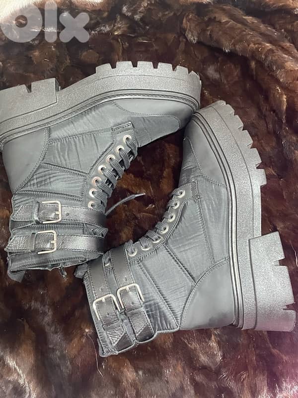 Zara boot 10