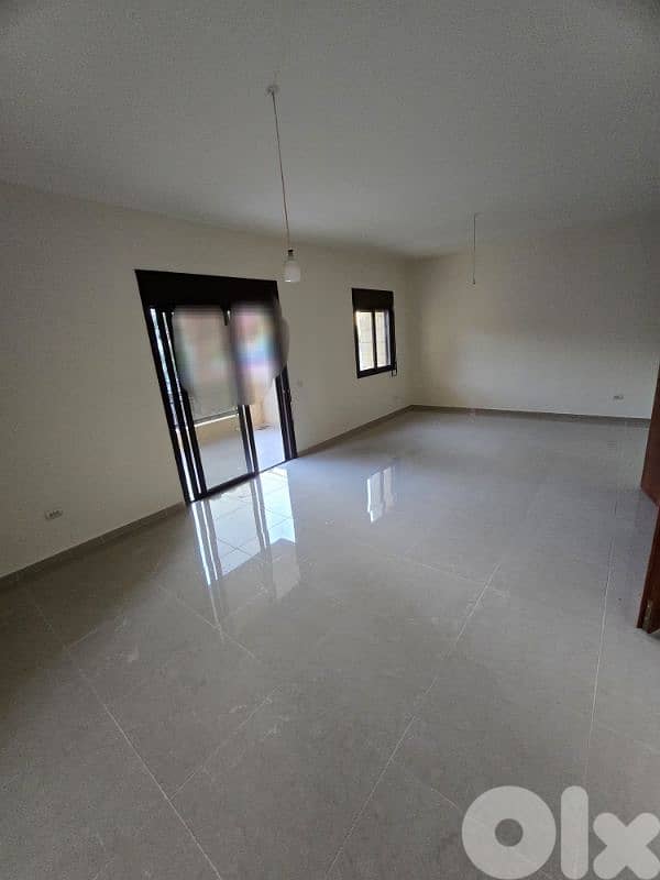 Apartment for sale in bouchrieh شقة للبيع في البوشرية 0