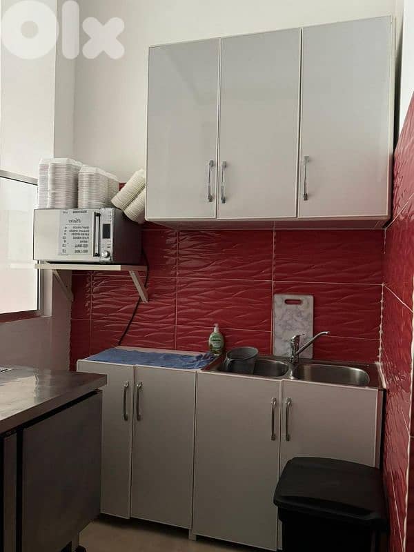 عدة مطعم مستعملة لتواصل:76855854 0