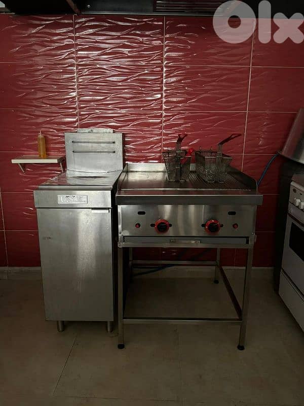 عدة مطعم مستعملة لتواصل:76855854 2