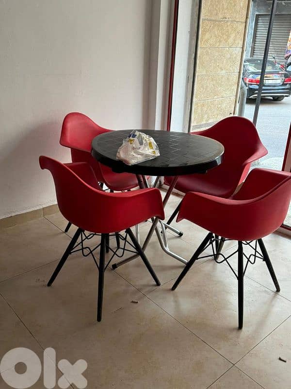 عدة مطعم مستعملة لتواصل:76855854 5