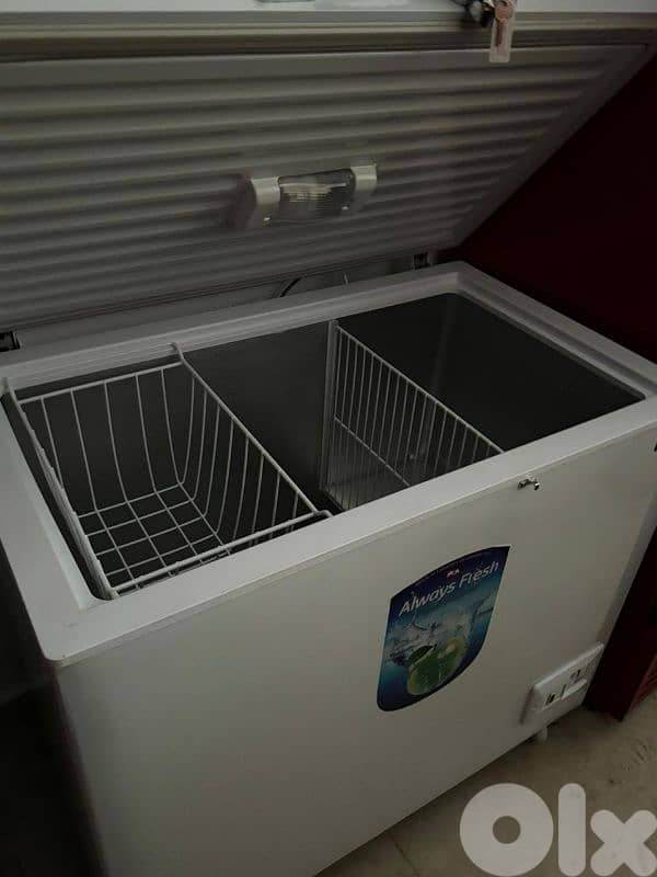 عدة مطعم مستعملة لتواصل:76855854 8